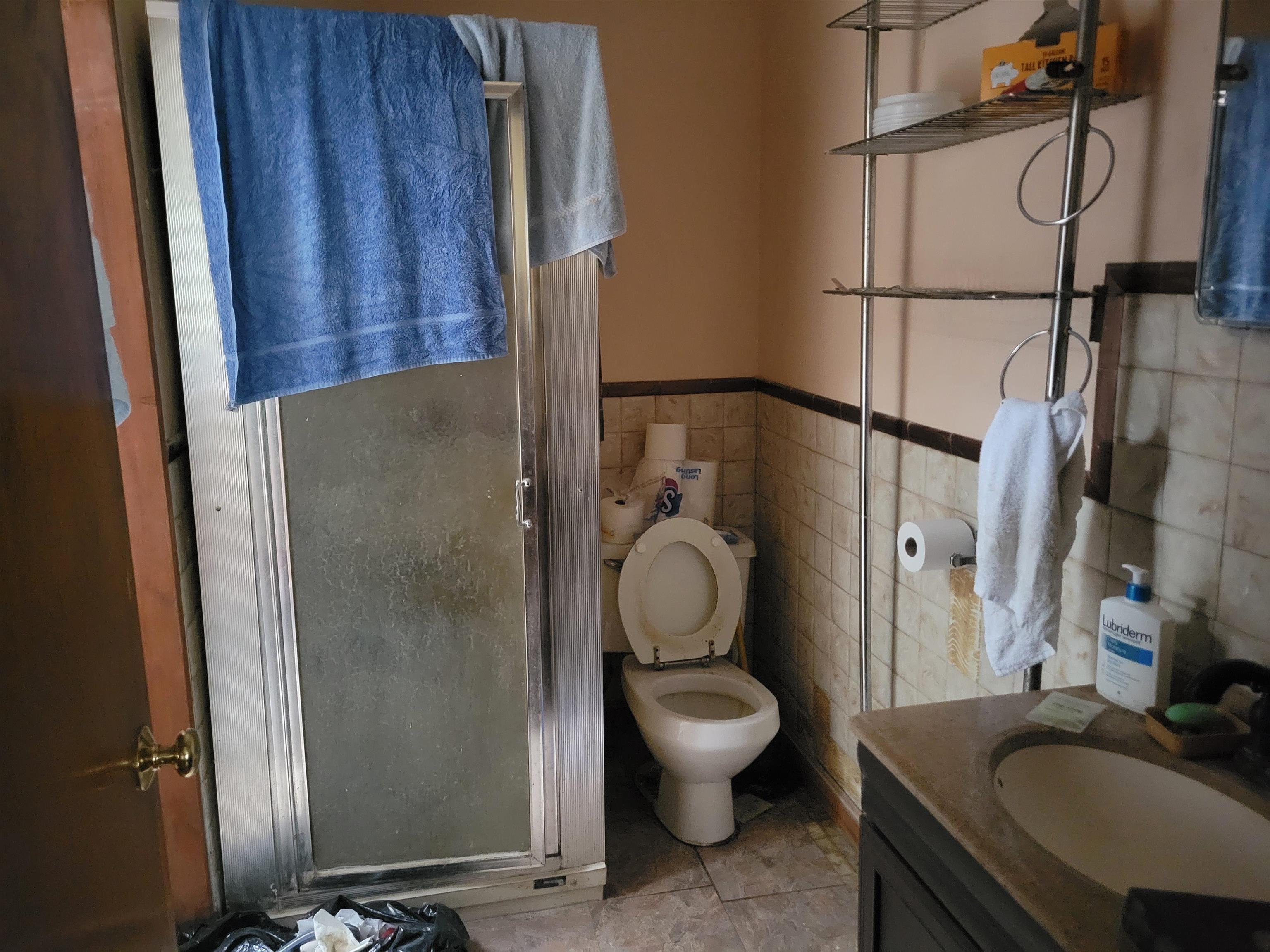 Andover, New Hampshire 03231, United States, 2 Bedrooms Bedrooms, ,1 BathroomBathrooms,Residential,Pending,149165