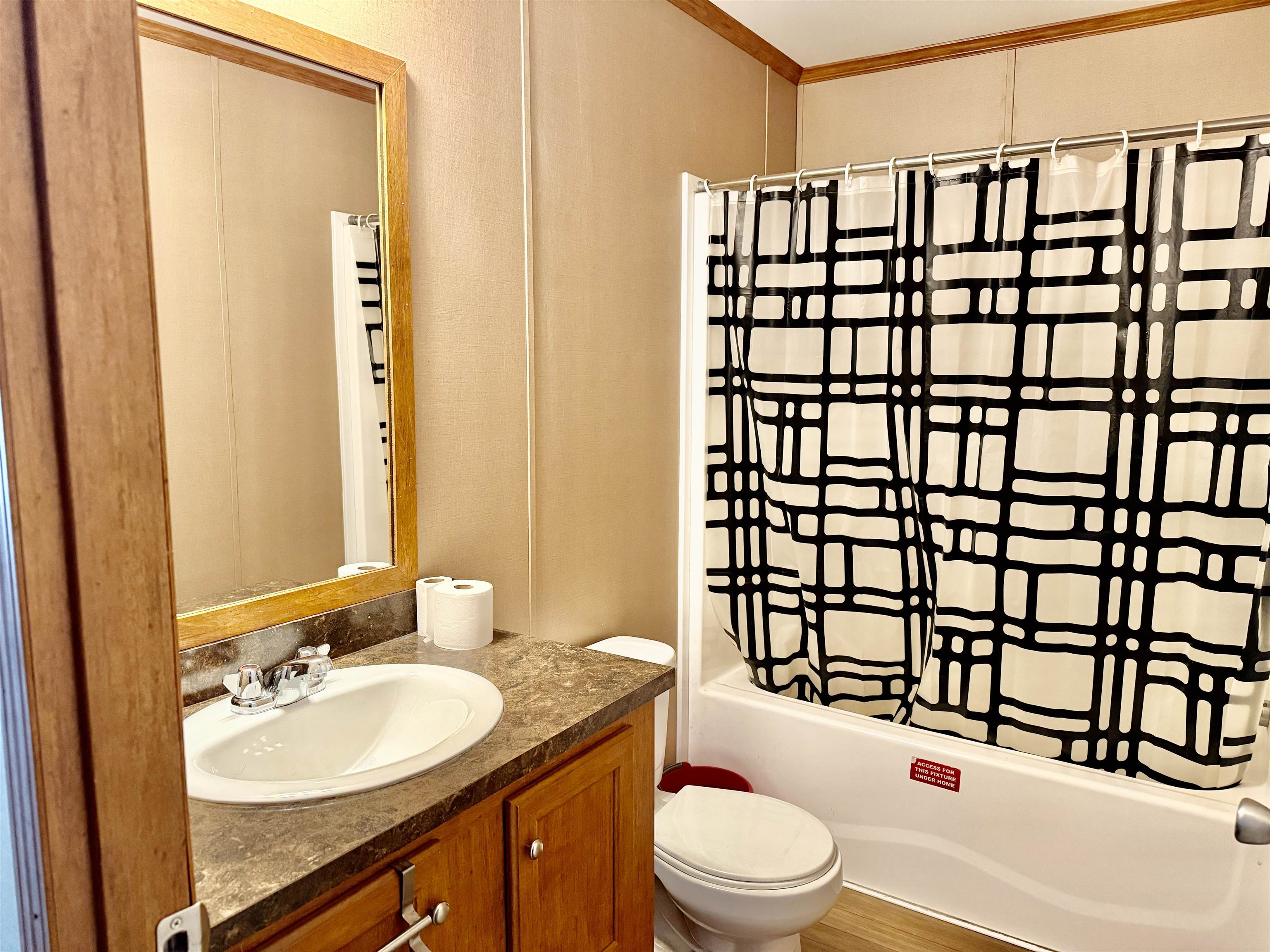 Morristown, Vermont 05661, United States, 2 Bedrooms Bedrooms, ,2 BathroomsBathrooms,Residential,Active,87133