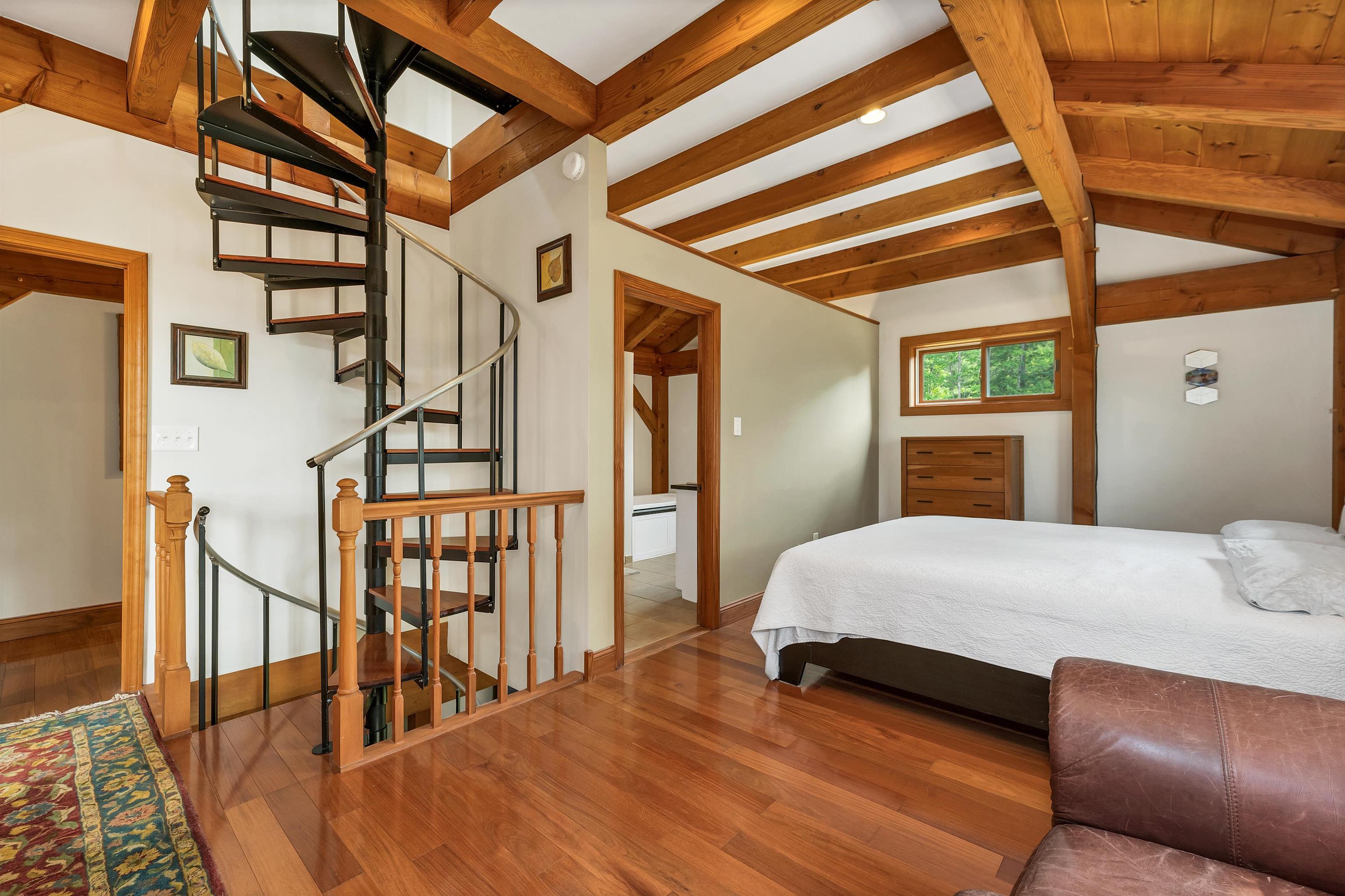 Holderness, New Hampshire 03245, United States, 4 Bedrooms Bedrooms, ,3 BathroomsBathrooms,Residential,Active,186668