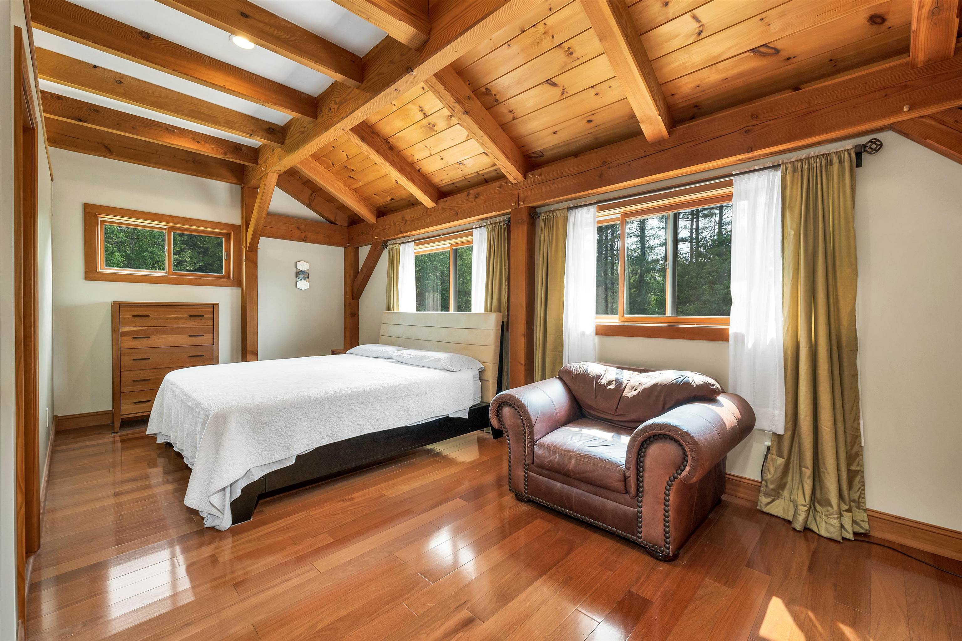 Holderness, New Hampshire 03245, United States, 4 Bedrooms Bedrooms, ,3 BathroomsBathrooms,Residential,Active,186668