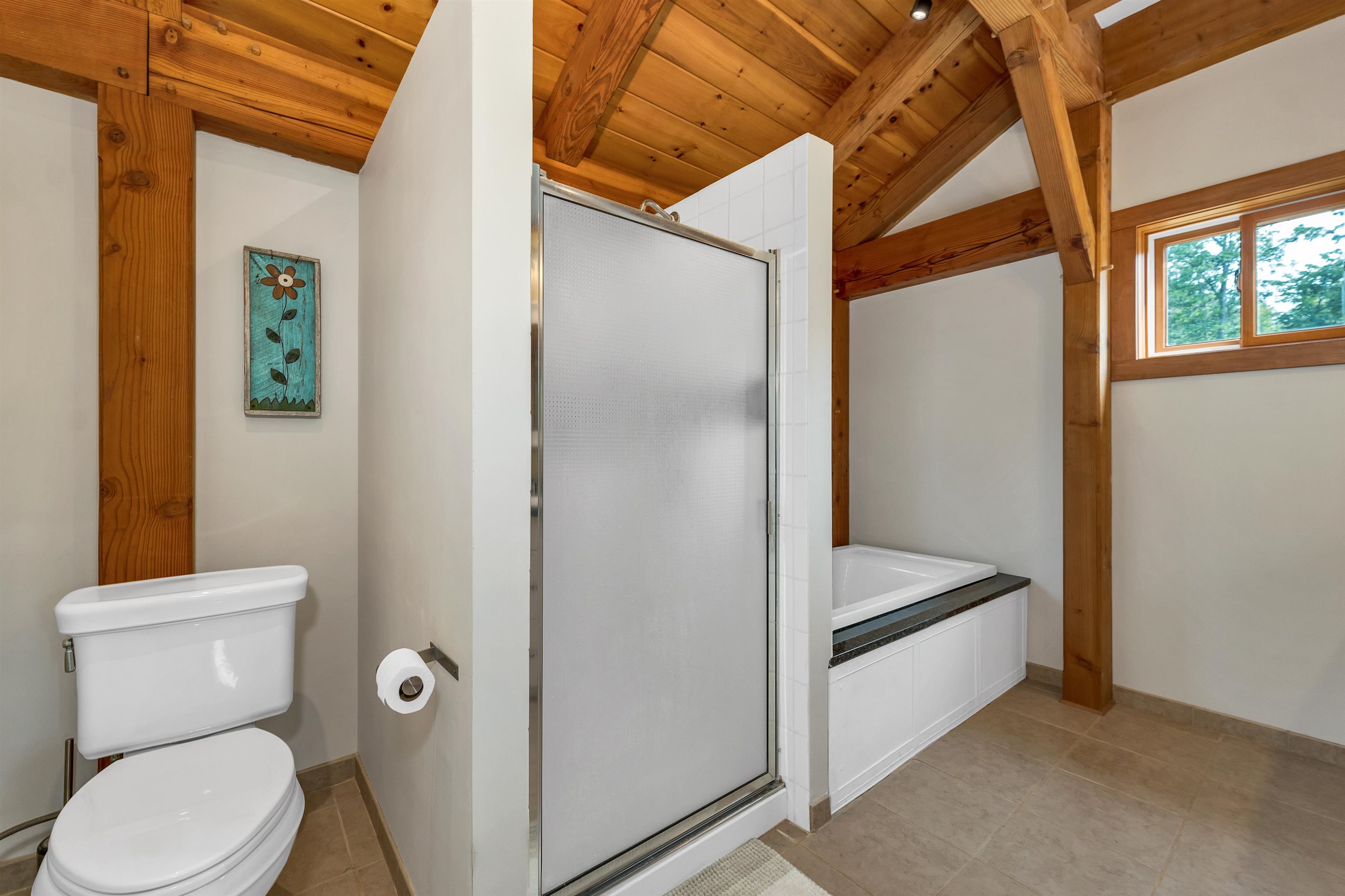 Holderness, New Hampshire 03245, United States, 4 Bedrooms Bedrooms, ,3 BathroomsBathrooms,Residential,Active,186668