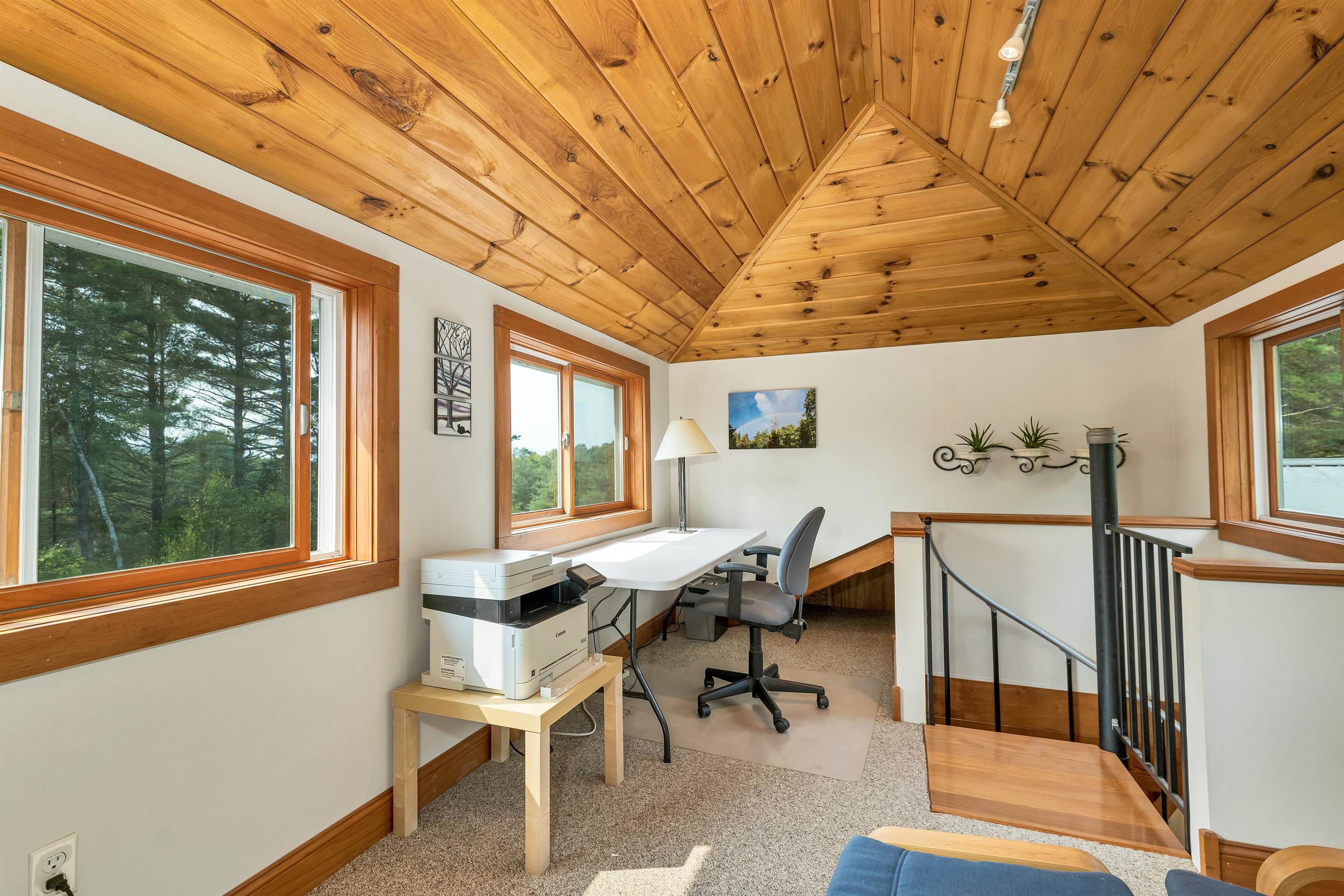 Holderness, New Hampshire 03245, United States, 4 Bedrooms Bedrooms, ,3 BathroomsBathrooms,Residential,Active,186668