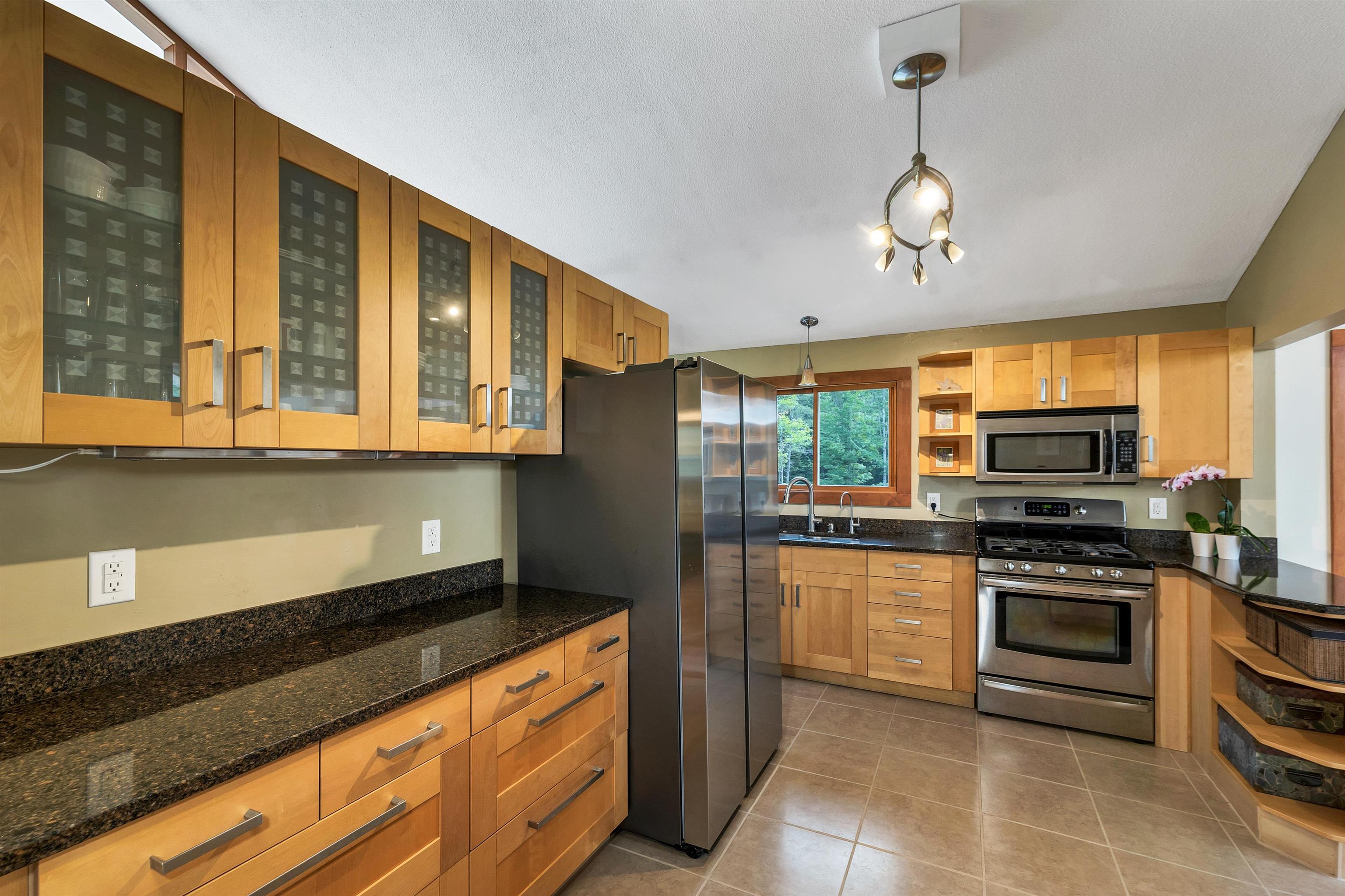 Holderness, New Hampshire 03245, United States, 4 Bedrooms Bedrooms, ,3 BathroomsBathrooms,Residential,Active,186668