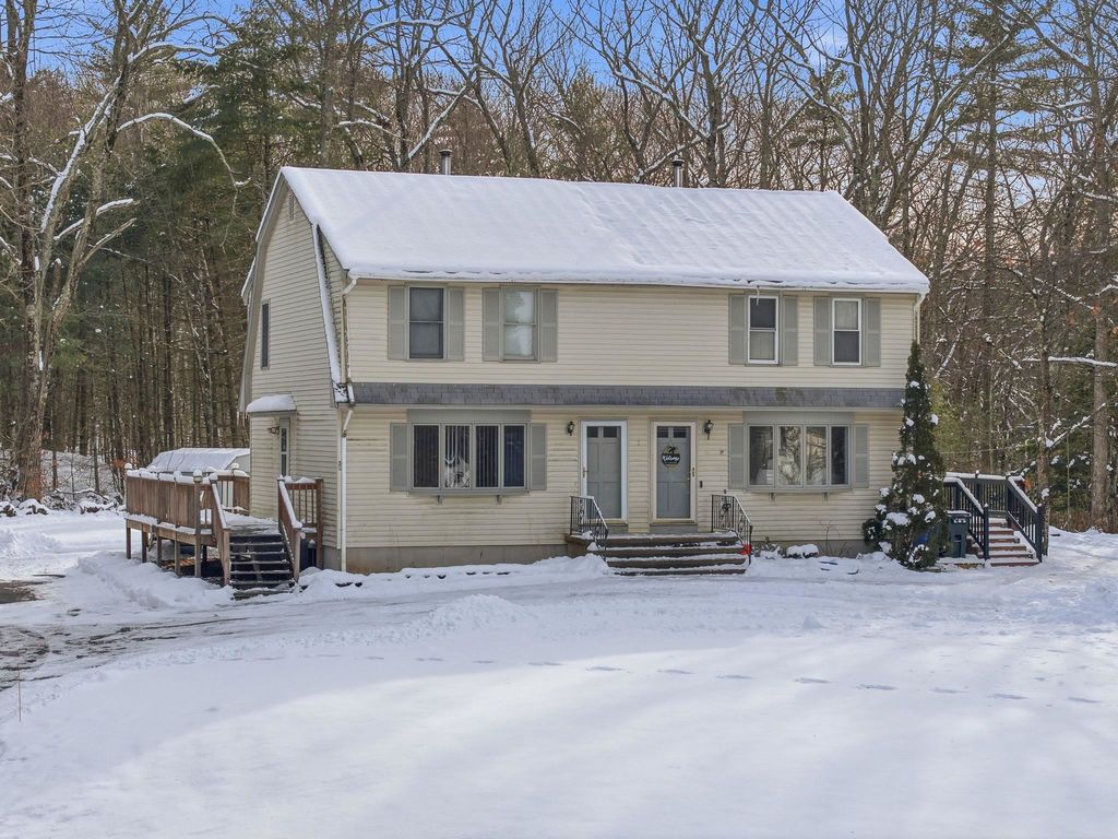 Photo of 3 Walton Circle, Londonderry, NH 03053 (MLS # 5074685)