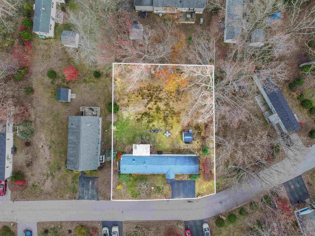 Photo of 12 Clovercrest Drive, Nashua, NH 03062 (MLS # 5069289)