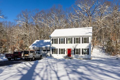 12 Peaslee Road Rochester NH 03867