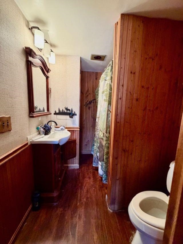 1376 Presidential Highway