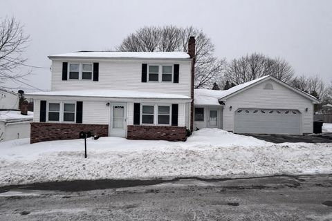 4 Farmer Street Manchester NH 03104