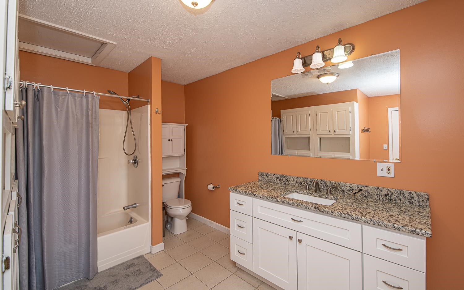 Epsom, New Hampshire 03234, United States, 3 Bedrooms Bedrooms, ,3 BathroomsBathrooms,Residential,Active,195775