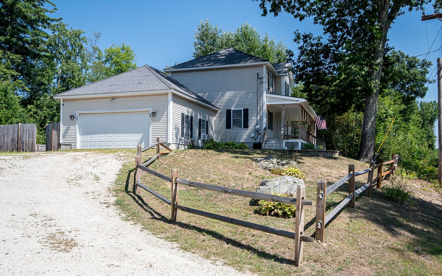 Epsom, New Hampshire 03234, United States, 3 Bedrooms Bedrooms, ,3 BathroomsBathrooms,Residential,Active,195775