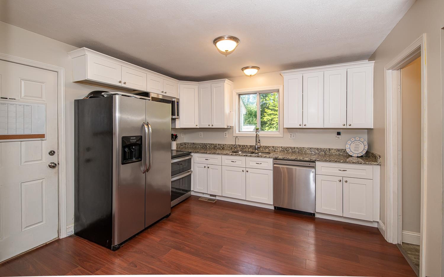 Epsom, New Hampshire 03234, United States, 3 Bedrooms Bedrooms, ,3 BathroomsBathrooms,Residential,Active,195775