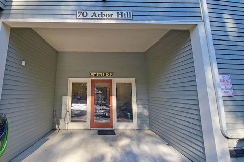 70 Arbor Hill Commons 15 Brattleboro VT 05301
