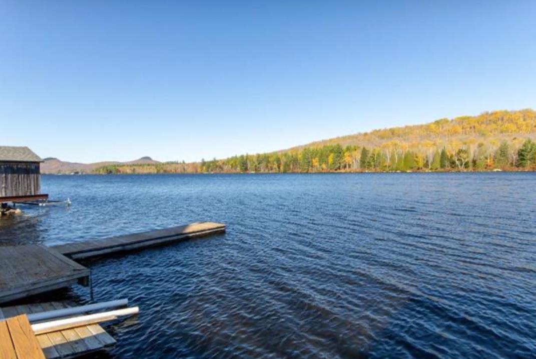 544 Lakeside Drive