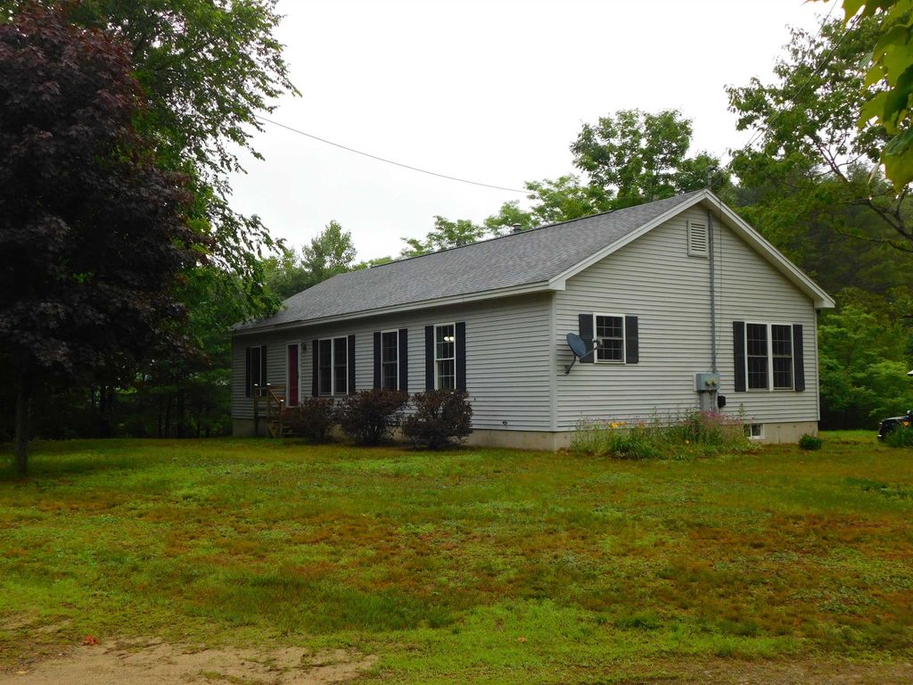Photo of 169 Whippoorwill Road, Wakefield, NH 03887 (MLS # 5049144)