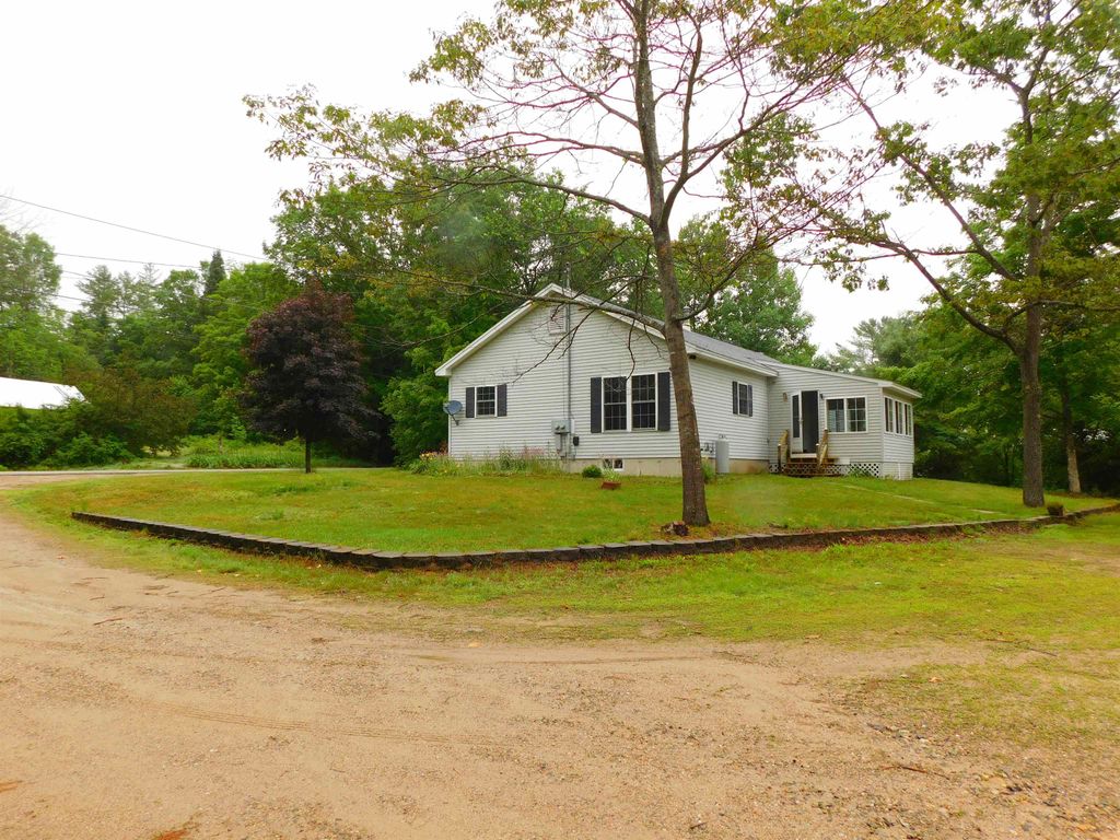 Photo of 169 Whippoorwill Road, Wakefield, NH 03887 (MLS # 5049144)