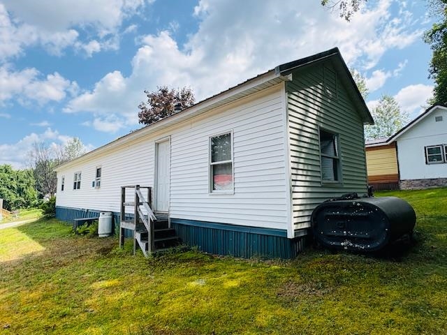 Raymond, New Hampshire 03077, United States, 2 Bedrooms Bedrooms, ,1 BathroomBathrooms,Residential,Active,180475