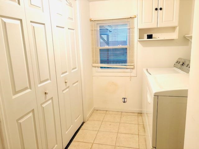 Raymond, New Hampshire 03077, United States, 2 Bedrooms Bedrooms, ,1 BathroomBathrooms,Residential,Active,180475