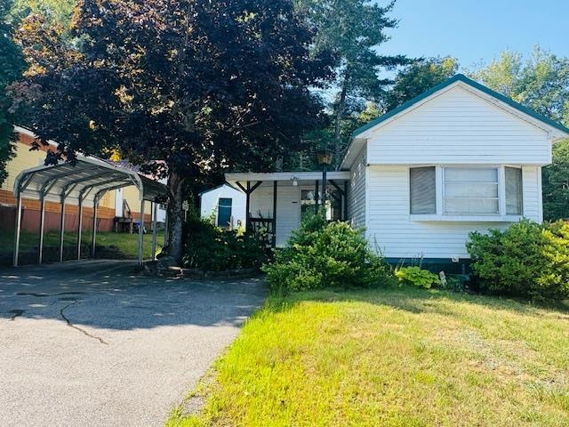 Raymond, New Hampshire 03077, United States, 2 Bedrooms Bedrooms, ,1 BathroomBathrooms,Residential,Active,180475