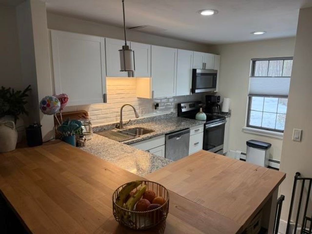 Photo of 380 Ocean Road #17, Portsmouth, NH 03801 (MLS # 5078829)