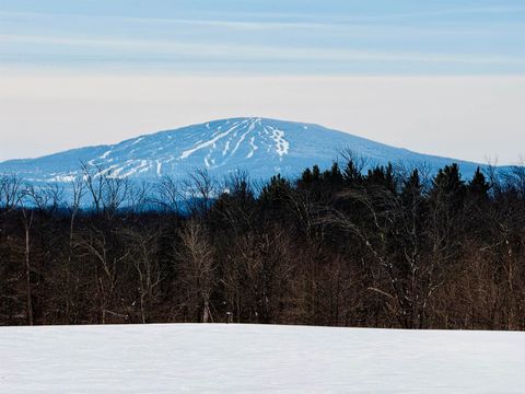 00 VT Route 11 Peru VT 05152