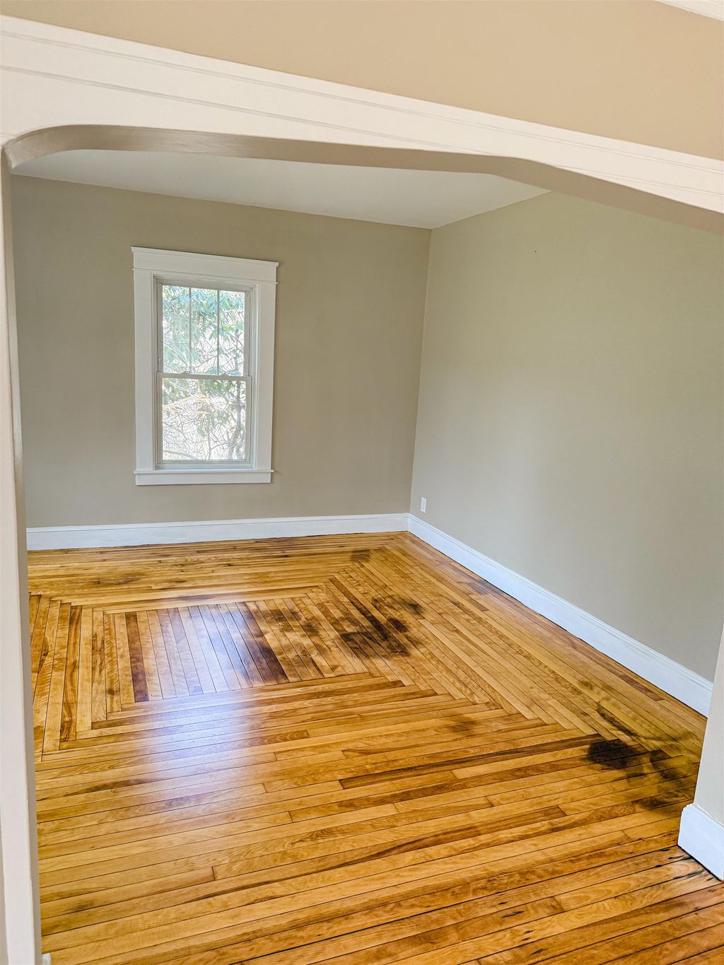 Photo of 145 Elton Avenue, Manchester, NH 03103 (MLS # 5083836)