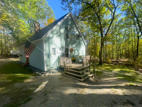 Photo of 141 Hersey Lane, Newmarket, NH 03857 (MLS # 5065445)