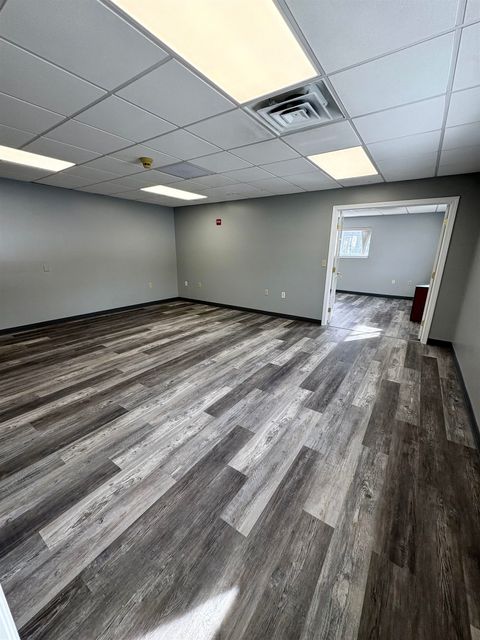 187 Londonderry Turnpike 2 Hooksett NH 03106