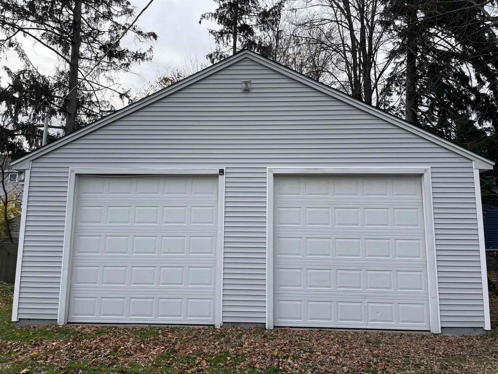 Photo of 1618 Hough Street #GARAGE, Dover, NH 03820 (MLS # 5069097)