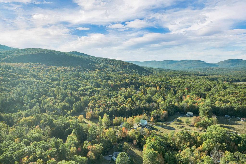 Photo of 27002001 Sheridan Road, Moultonborough, NH 03254 (MLS # 5060146)