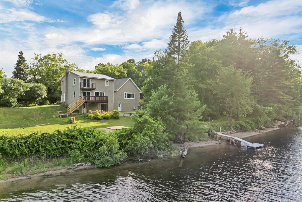 Photo of 13 Ferry Road, Bow, NH 03304 (MLS # 5074097)