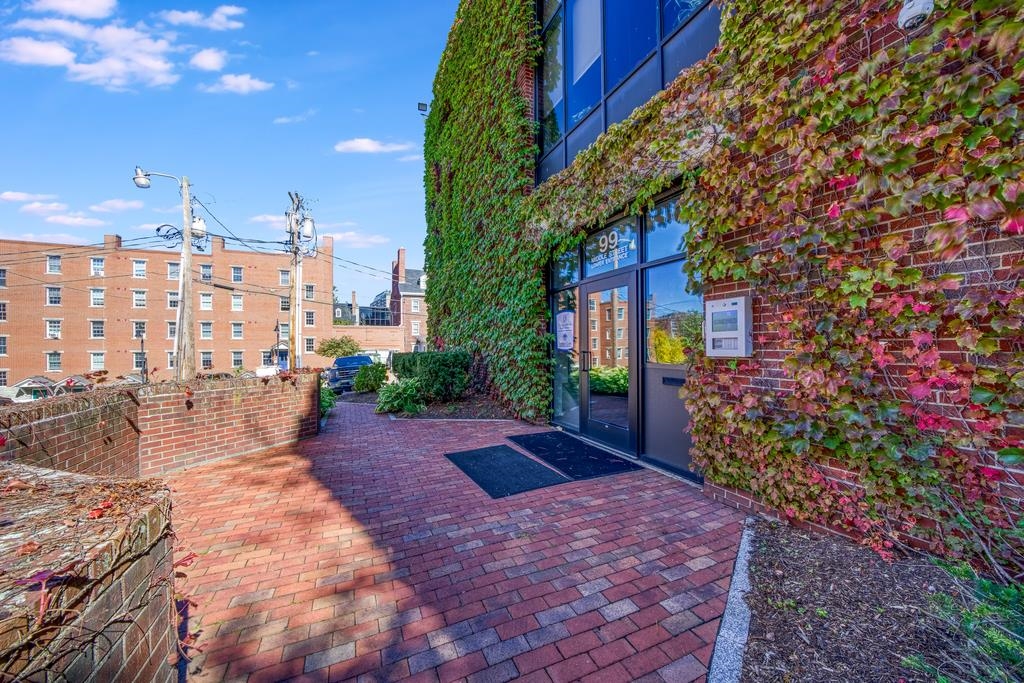 99 Middle Street