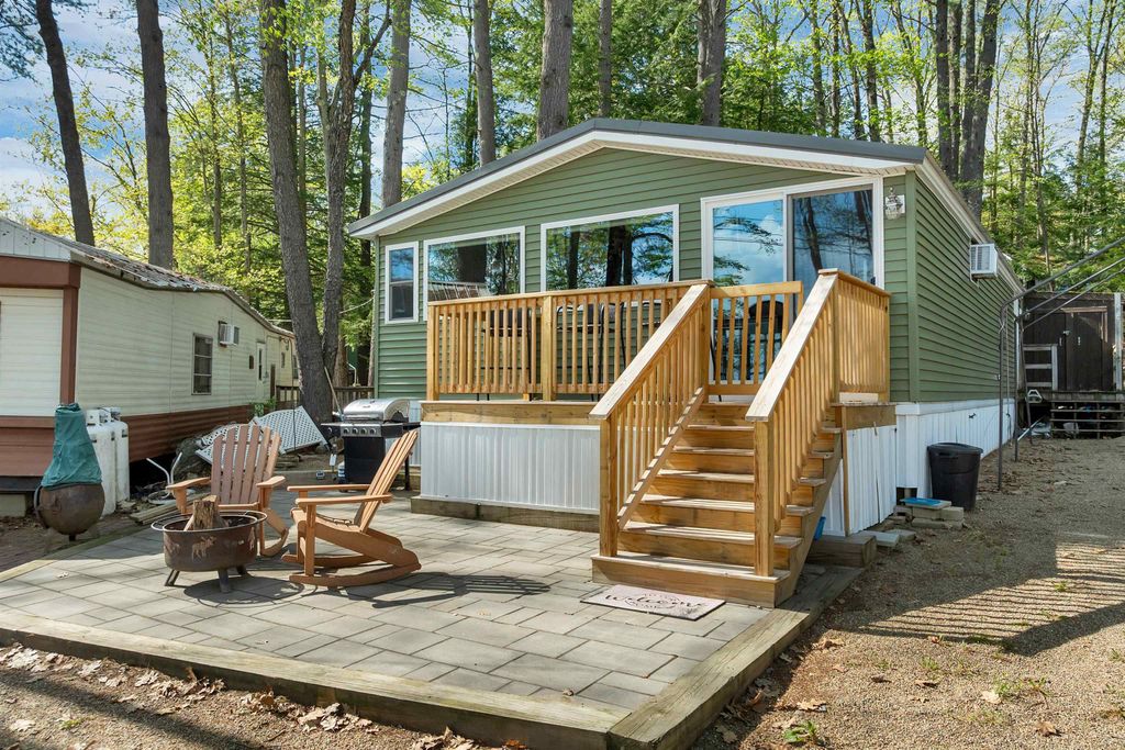 Photo of 591 Weirs Boulevard #104, Laconia, NH 03246 (MLS # 5089663)