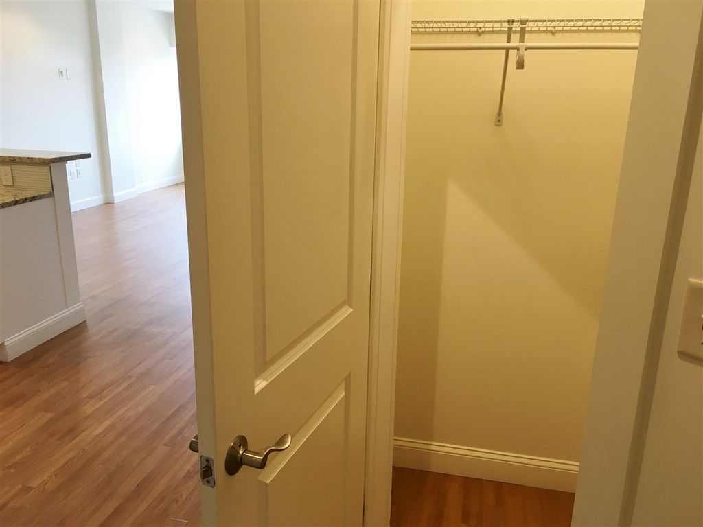 Photo of 875 Elm Street #417, Manchester, NH 03101 (MLS # 5072708)