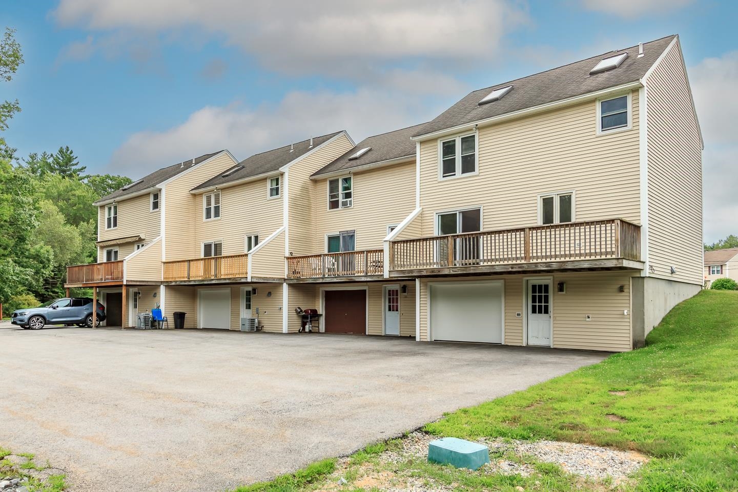 Sandown, New Hampshire 03873, United States, 2 Bedrooms Bedrooms, ,2 BathroomsBathrooms,Residential,Active,172257