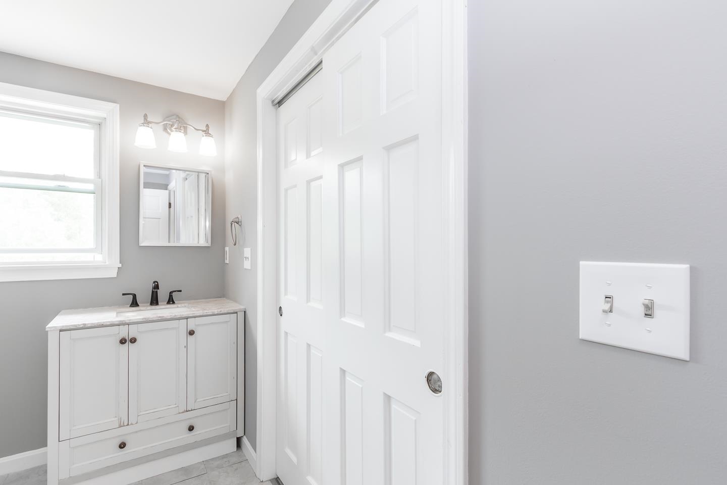 Sandown, New Hampshire 03873, United States, 2 Bedrooms Bedrooms, ,2 BathroomsBathrooms,Residential,Active,172257