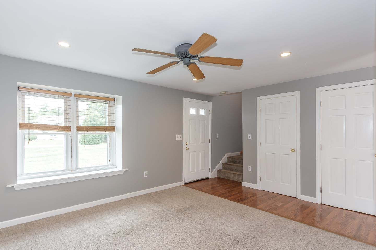 Sandown, New Hampshire 03873, United States, 2 Bedrooms Bedrooms, ,2 BathroomsBathrooms,Residential,Active,172257