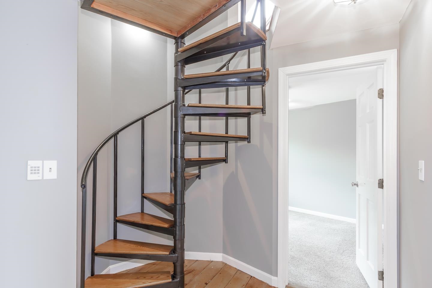 Sandown, New Hampshire 03873, United States, 2 Bedrooms Bedrooms, ,2 BathroomsBathrooms,Residential,Active,172257