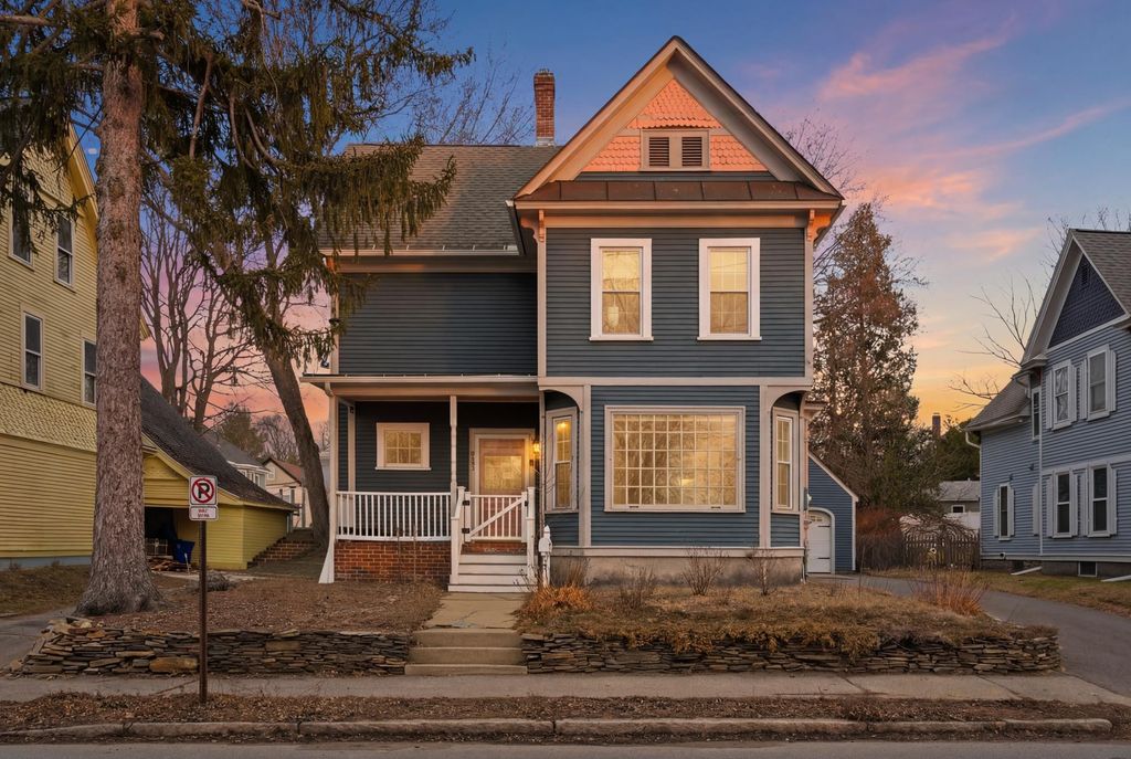 Photo of 935 Union Street, Manchester, NH 03104 (MLS # 5081325)