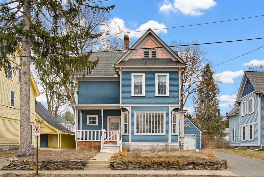 Photo of 935 Union Street, Manchester, NH 03104 (MLS # 5081325)