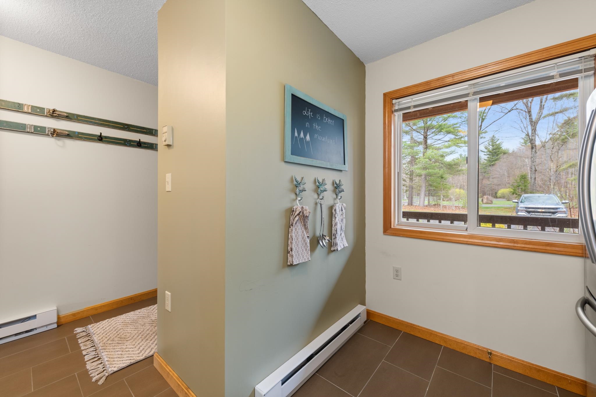 15 Tennis Lane B11