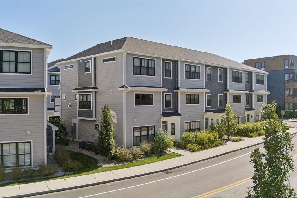 Photo of 50 Cate Street #4, Portsmouth, NH 03801 (MLS # 5070605)