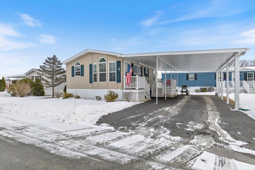 Photo of 53 Hagop Road, Salem, NH 03079 (MLS # 5073621)