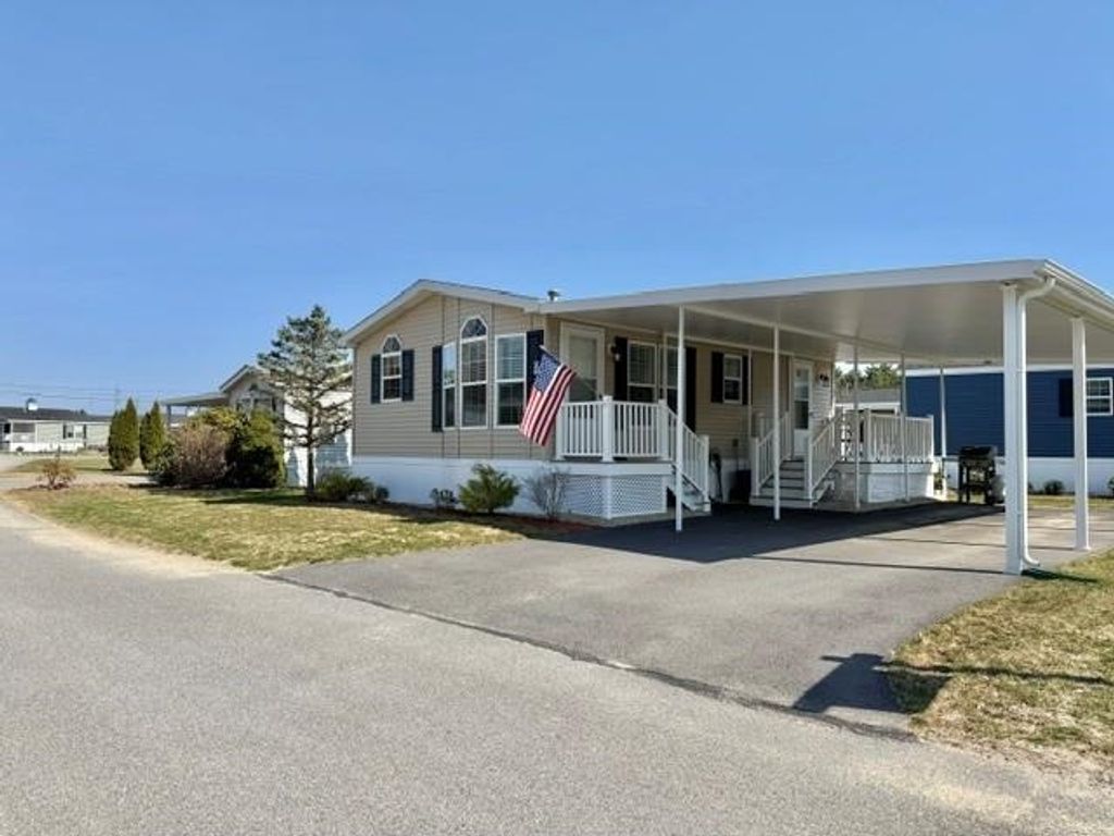 Photo of 53 Hagop Road, Salem, NH 03079 (MLS # 5073621)