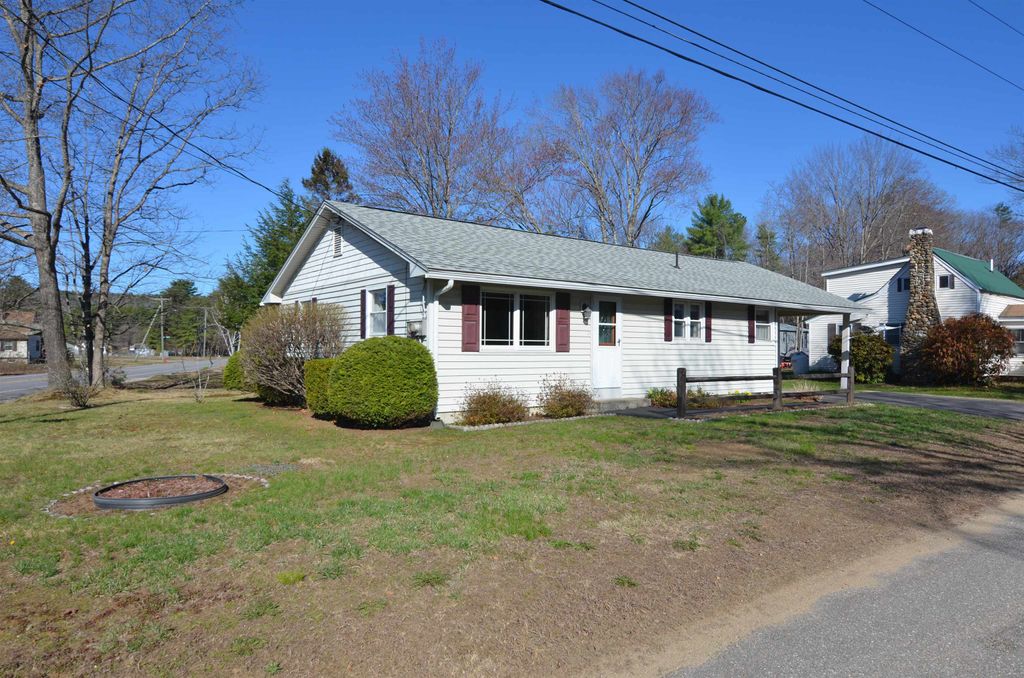 Photo of 2 Kidder Avenue, Franklin, NH 03235 (MLS # 5085494)