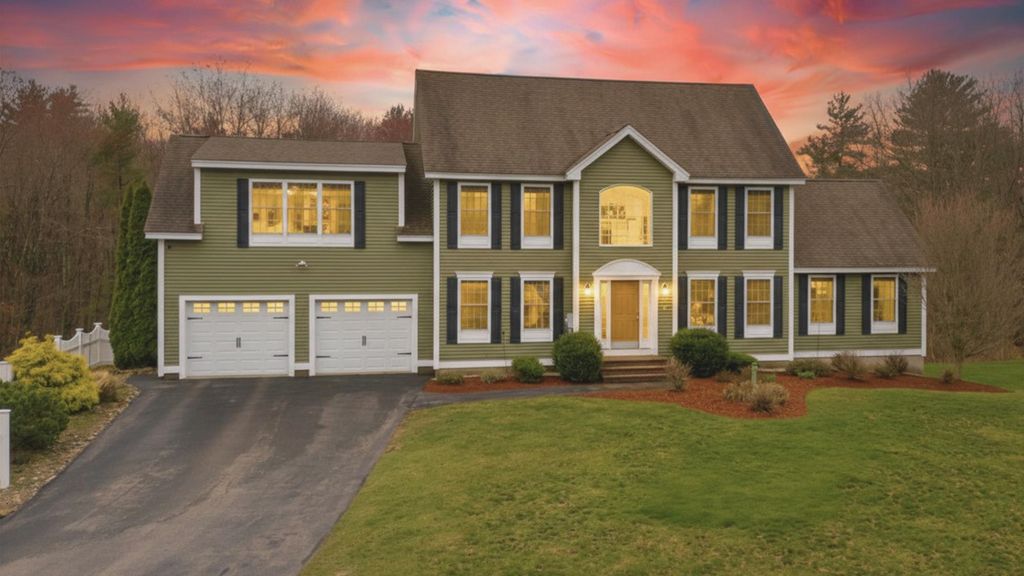 Photo of 10 Harmony Lane, Pelham, NH 03076 (MLS # 5084677)