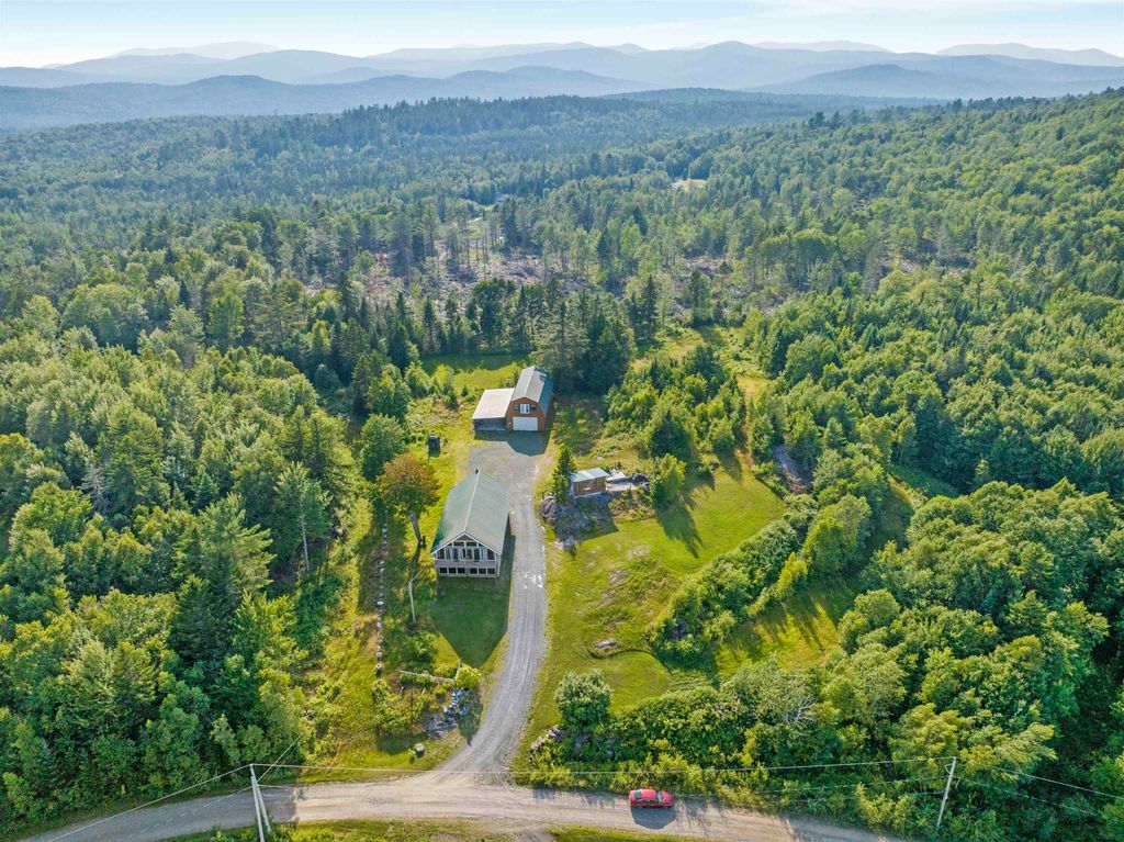 Photo of 107 Lakeview Drive, Errol, NH 03579 (MLS # 5035169)