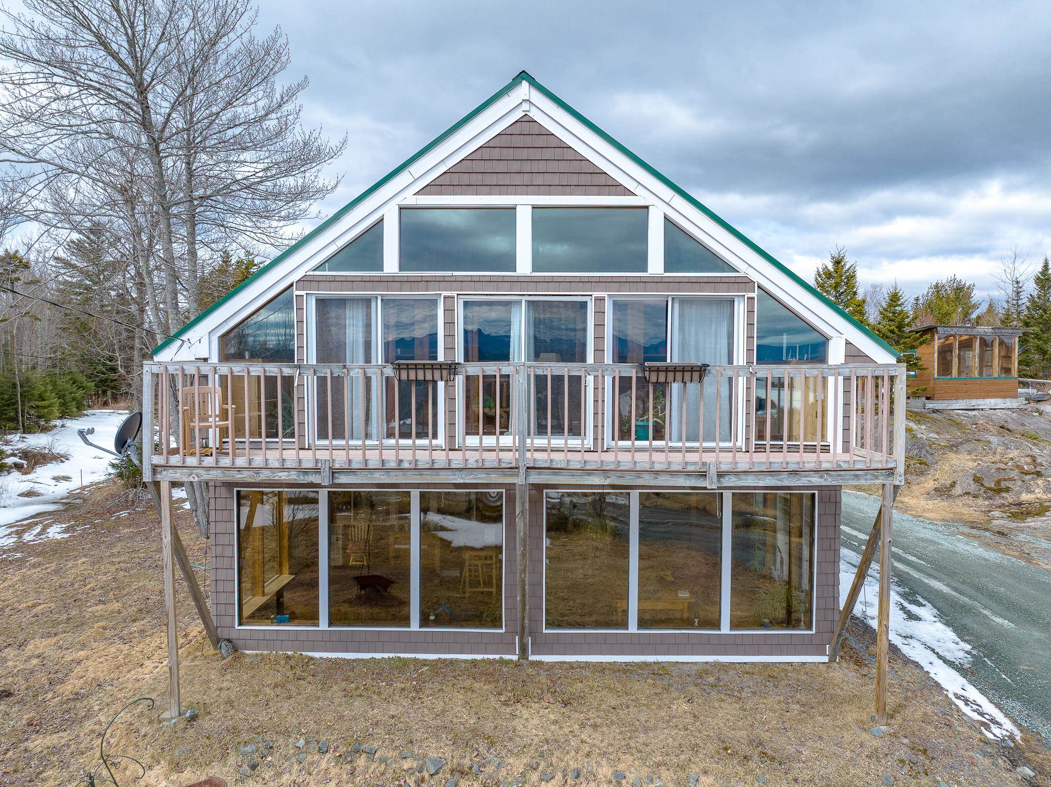 107 Lakeview Drive