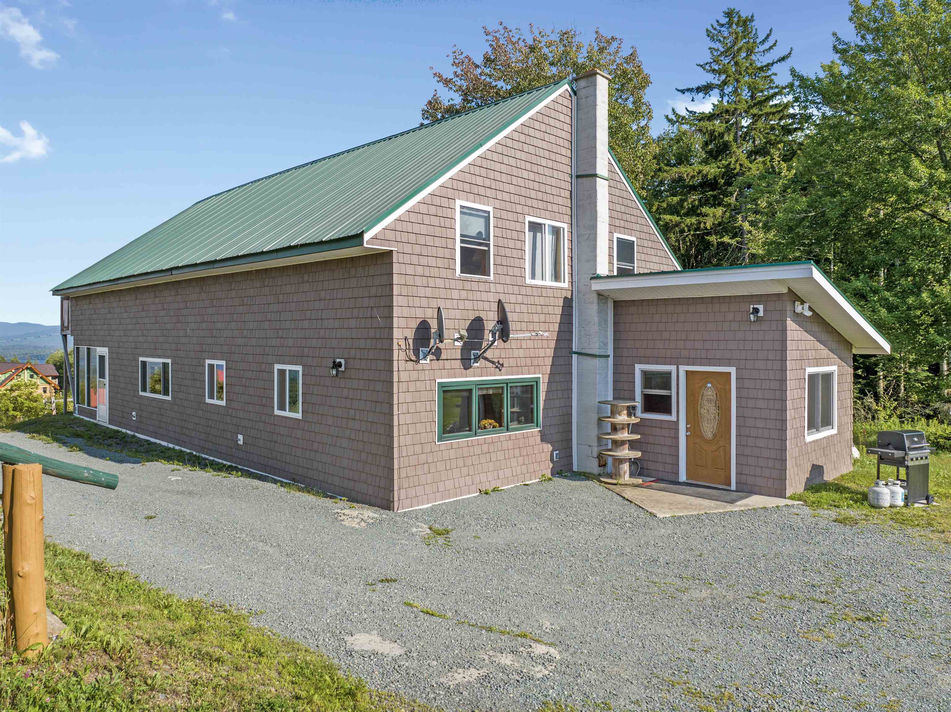 107 Lakeview Drive