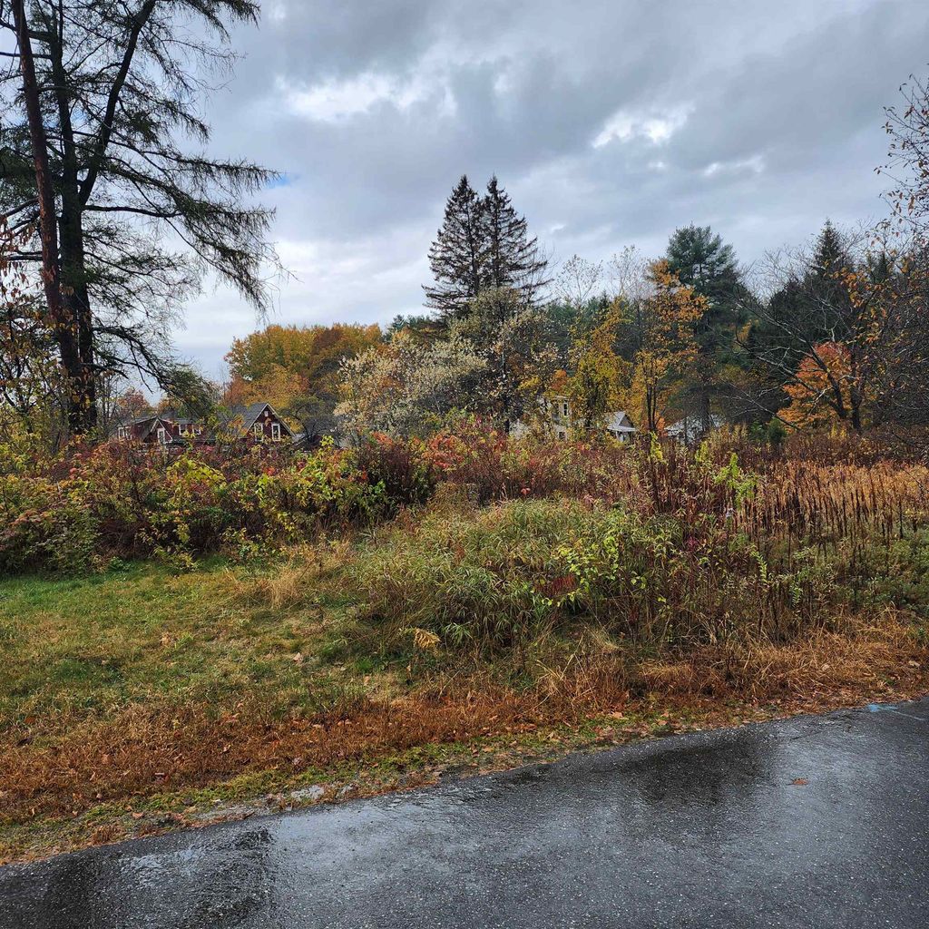 Photo of 9 High Street, Tilton, NH 03276 (MLS # 5067111)