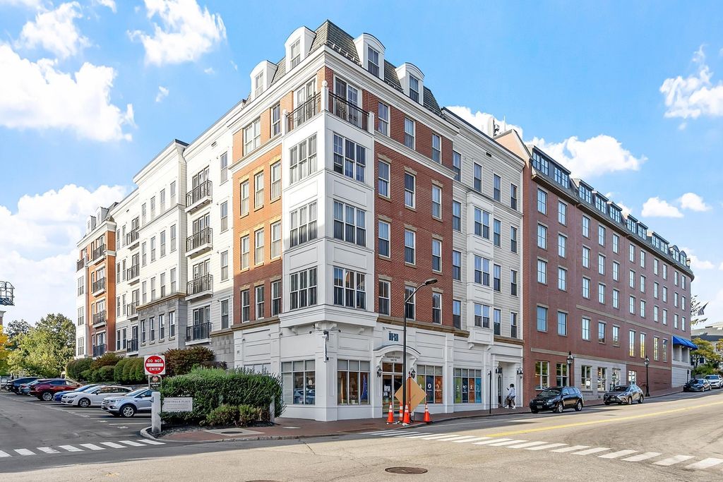 Photo of 77 Hanover Street #13, Portsmouth, NH 03801 (MLS # 5062599)